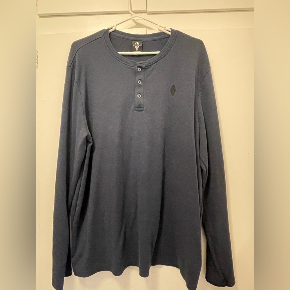Men’s long sleeve